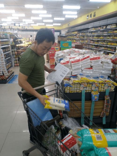 五河縣市場監督管理局組織開展預包裝及散裝食品安全專項監督抽檢工作